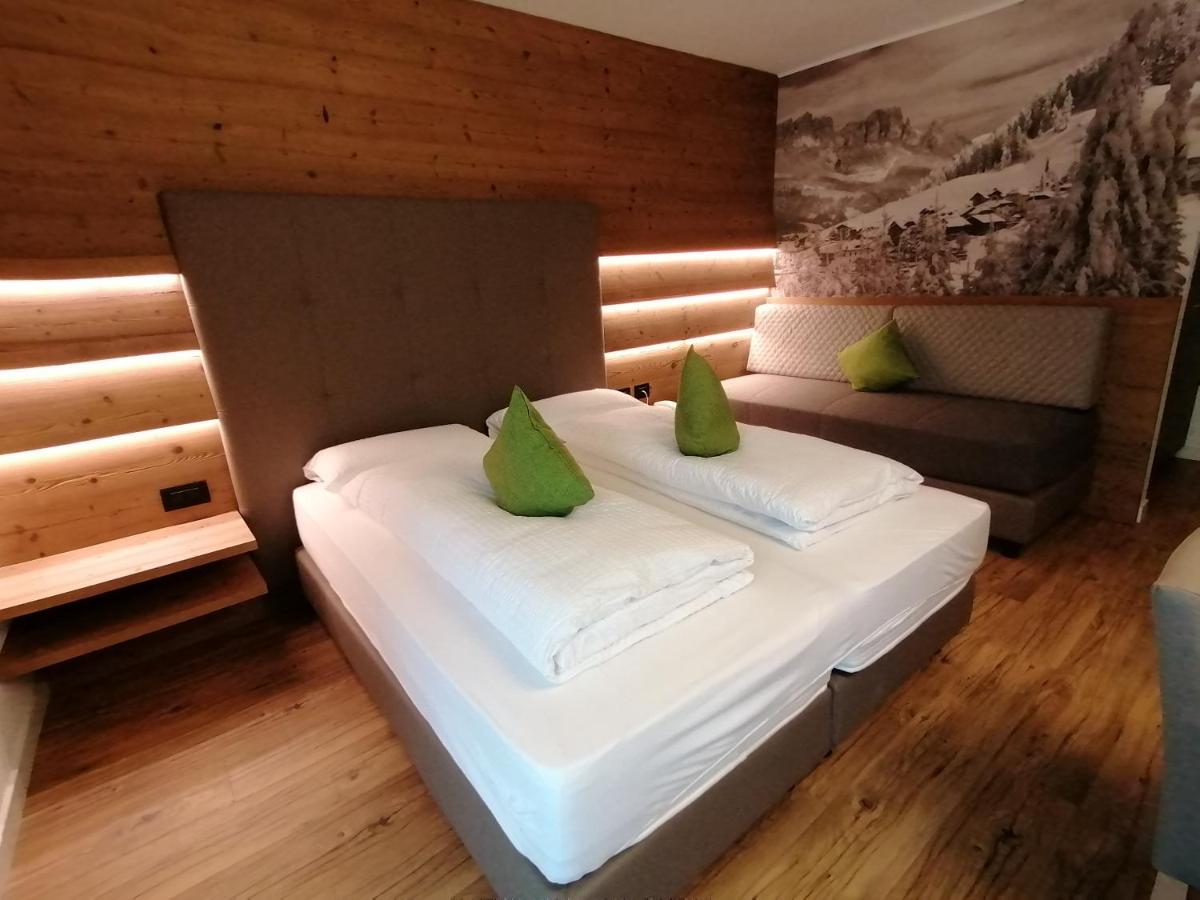 Hotel L'Ideale モエナ エクステリア 写真