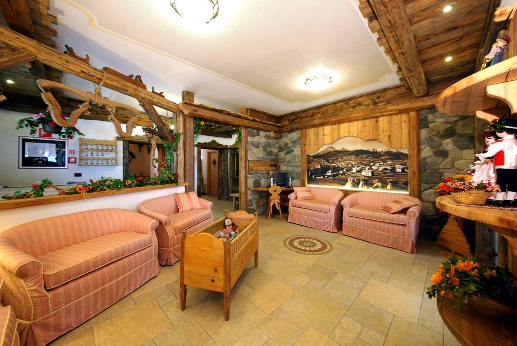 Hotel L'Ideale モエナ エクステリア 写真
